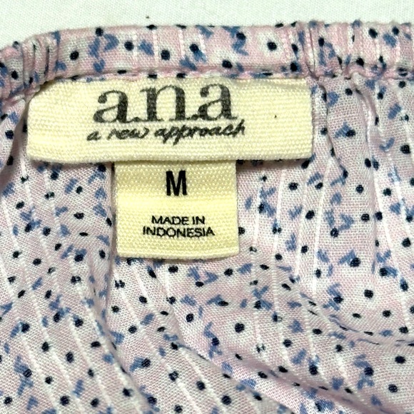 Ana - Short Sleeve Lightweight Women's Blouse, Size Medium - Picture 3 of 7